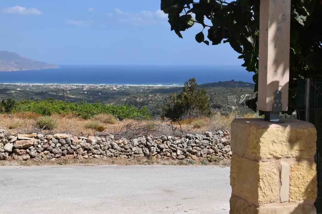 Traditional Stonebuilt Villa Leonanto, Only 5 Km From A Sandy Beach Kastellos Exterior photo