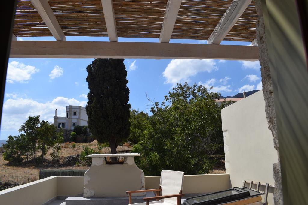 Traditional Stonebuilt Villa Leonanto, Only 5 Km From A Sandy Beach Kastellos Exterior photo