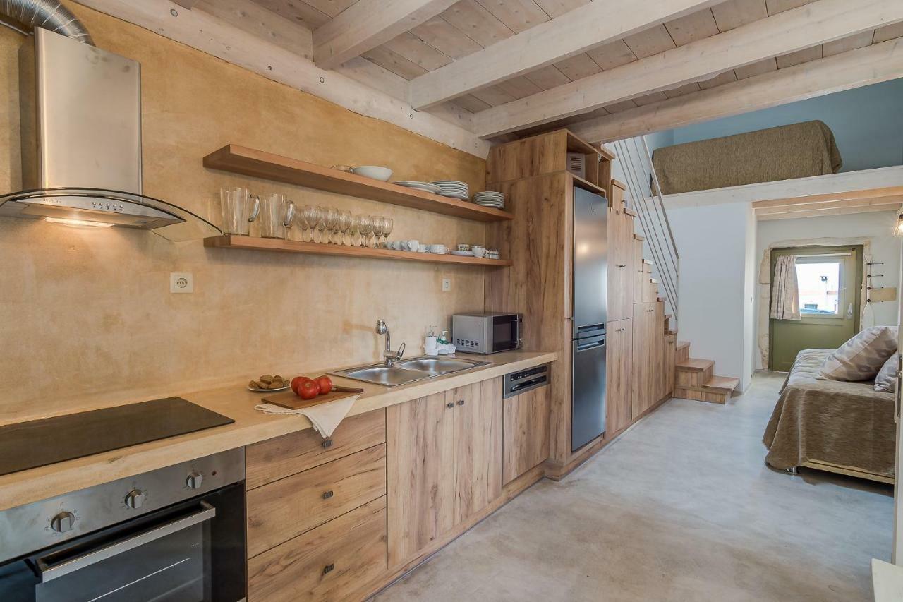 Traditional Stonebuilt Villa Leonanto, Only 5 Km From A Sandy Beach Kastellos Exterior photo